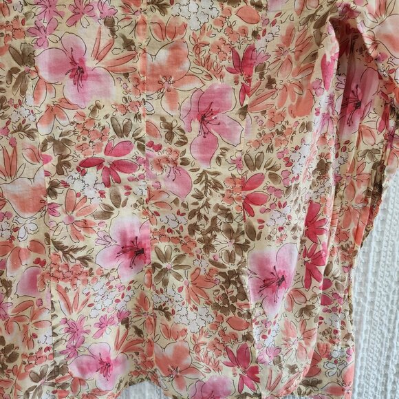 Ann Taylor LOFT Y2K Floral Lightweight Button-Up Blouse Size Medium - Picture 5 of 15